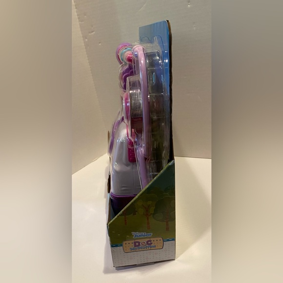 New In Box Disney Junior Doc McStuffins Doctor’s Bag 7-pc Set Age 3+ - Picture 5 of 6